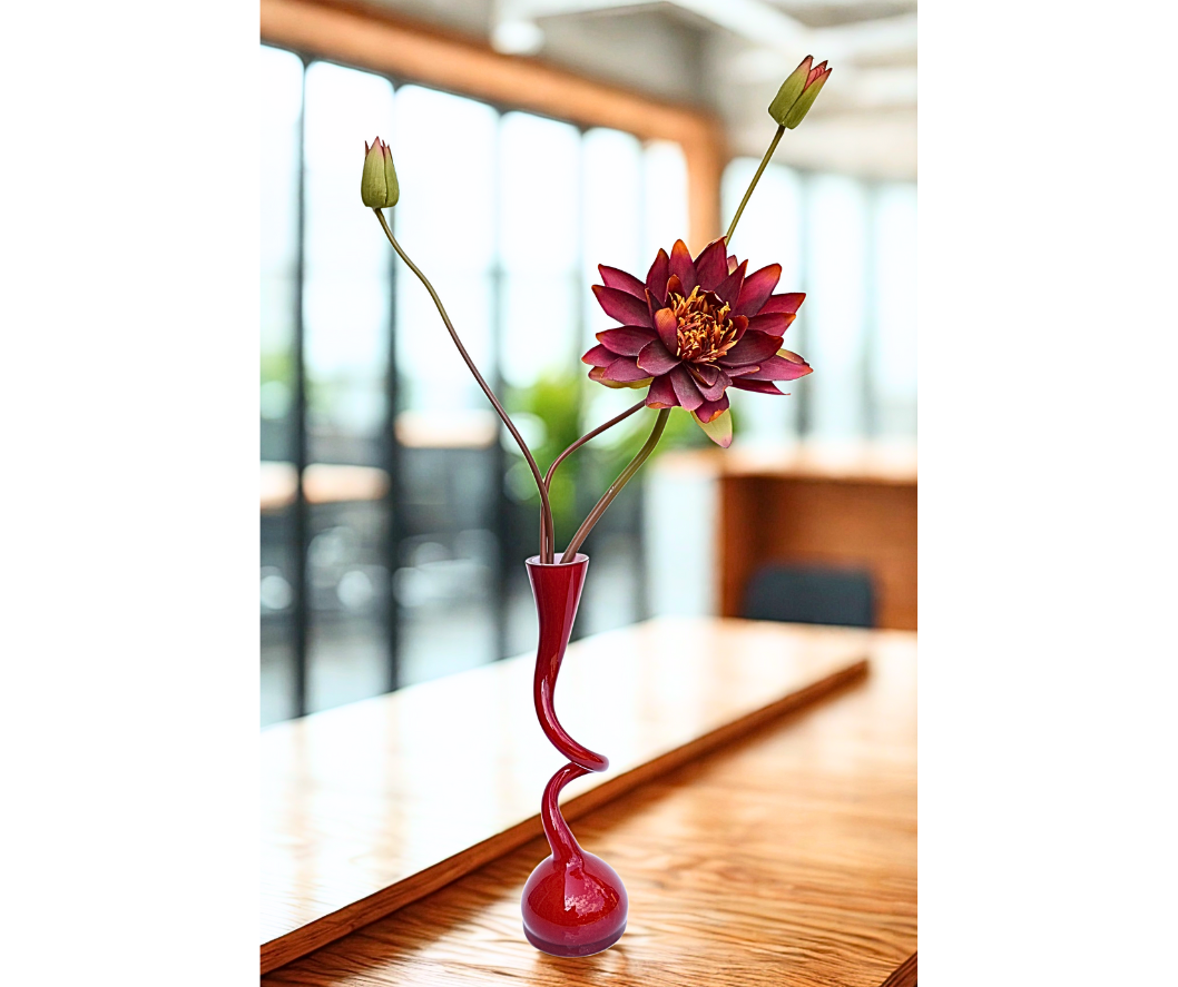 Nufar artificial in vaza de sticla spirala bordo ARKUN 80cm